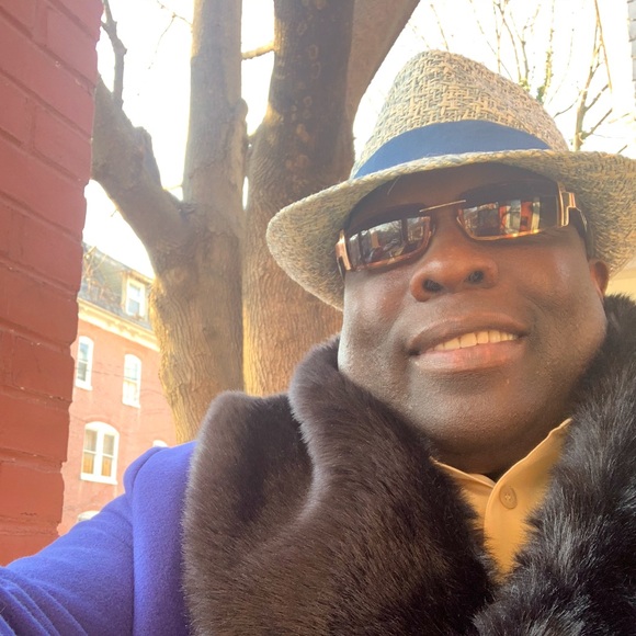 Meet your Posher, Myron - Picture 5 of 11